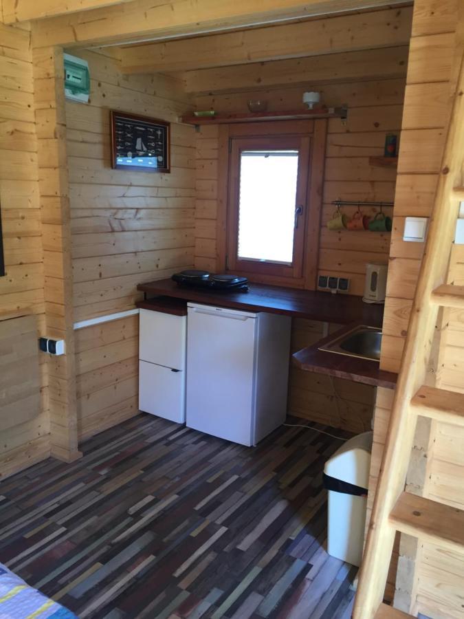 Pokoje I Domki Letniskowe Bros Dziwnów Екстериор снимка